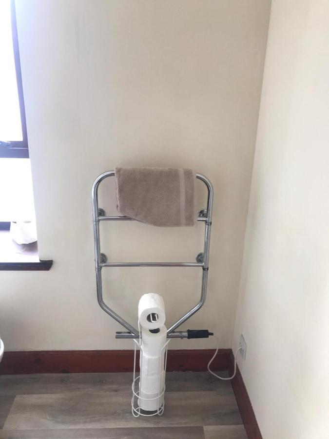 Prime Location Rooms In High Street Fort William Ngoại thất bức ảnh