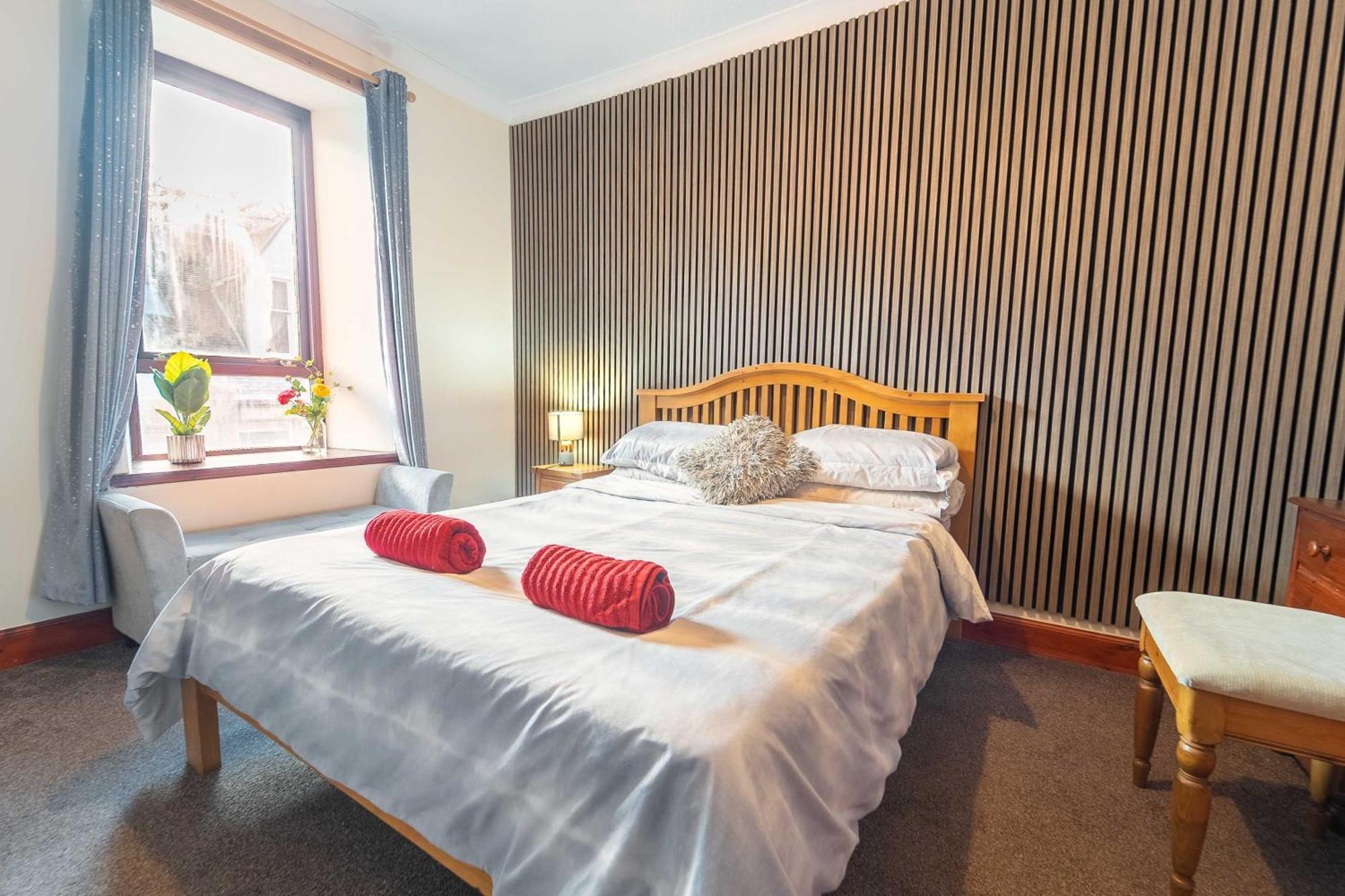 Prime Location Rooms In High Street Fort William Ngoại thất bức ảnh